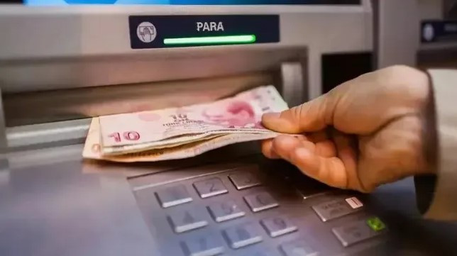 ATM’lerde para çekme ve yatırma işlemleri değişiyor!